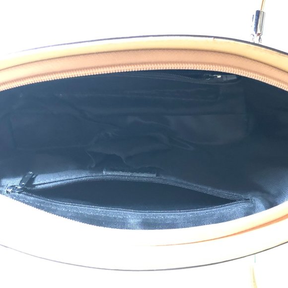 Beijo Purse - Picture 4 of 4